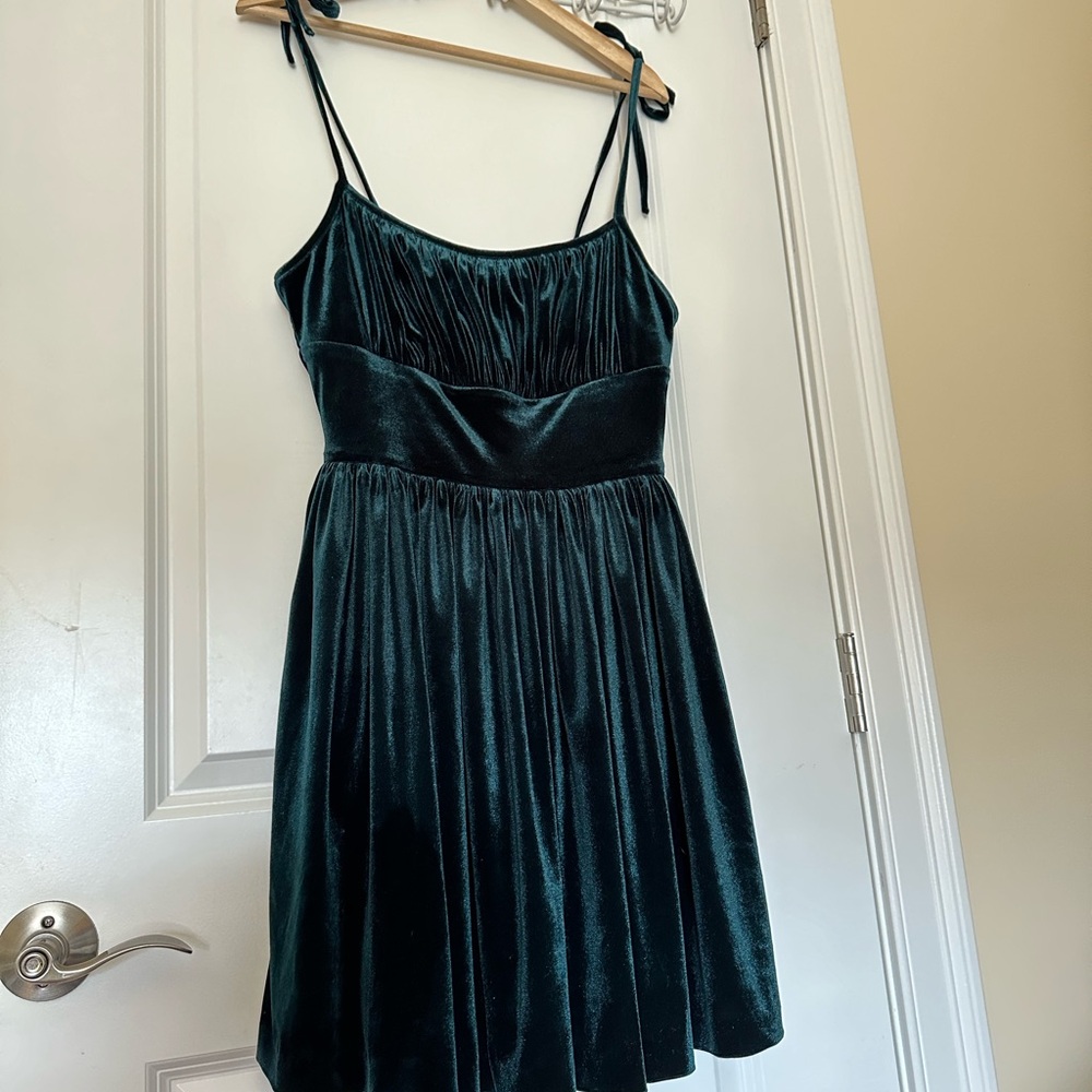 Hearts and Found Kelly green velvet spaghetti strap dress L large pockets retro